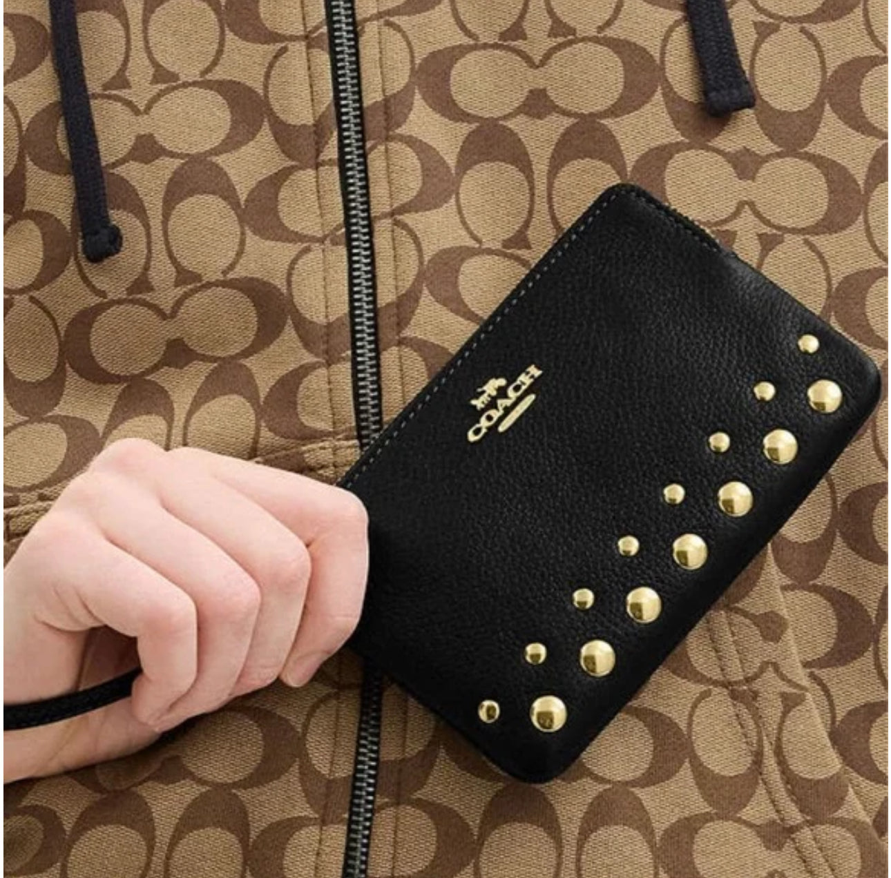 NWT Corner Zip Leather Wristlet with Rivets In Black
