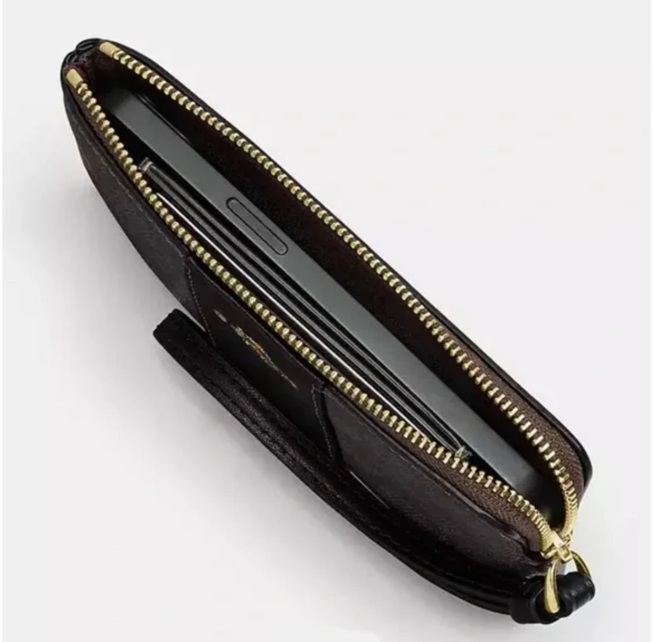 NWT Corner Zip Leather Wristlet with Rivets In Black